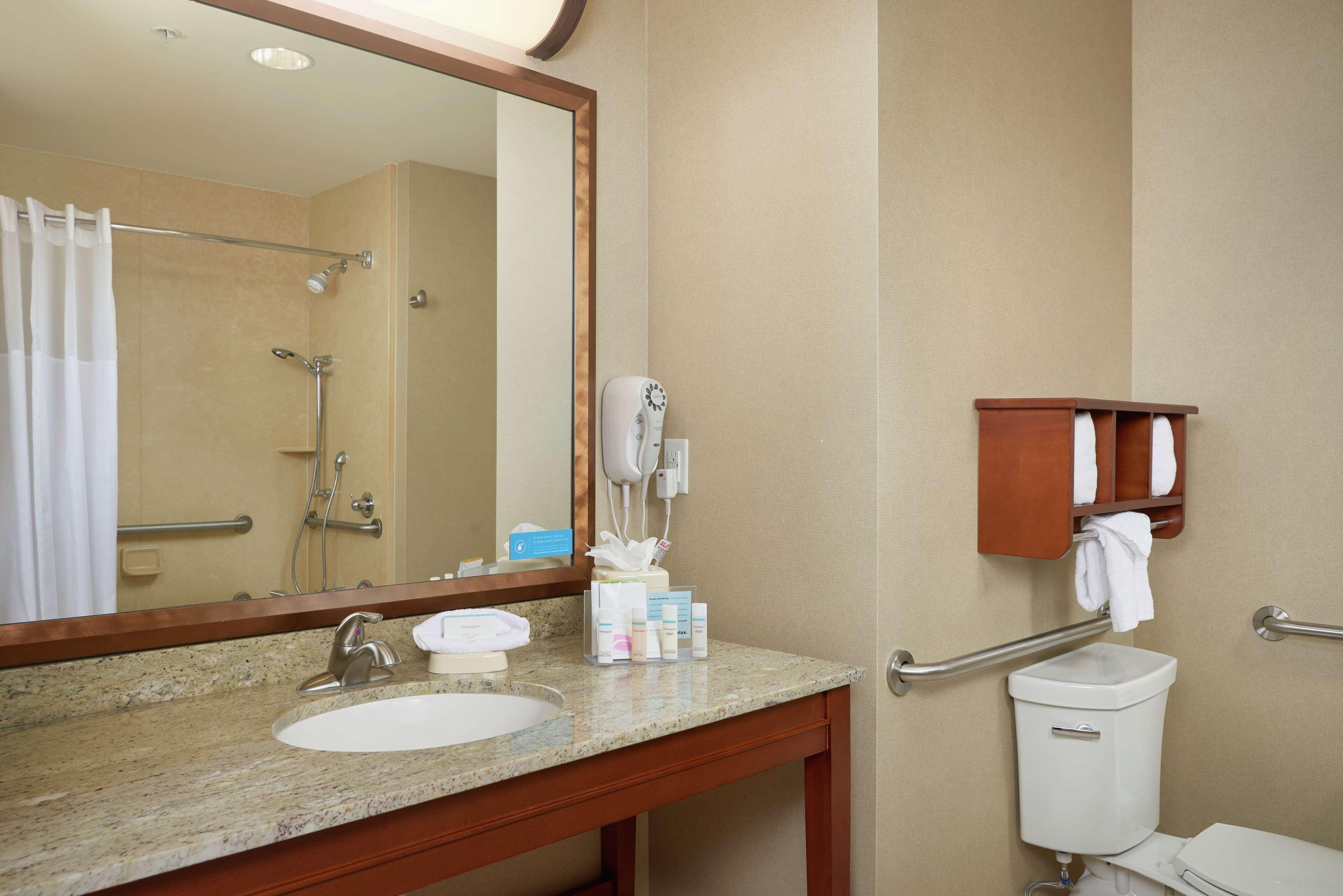 Hampton Inn And Suites Salem Buitenkant foto