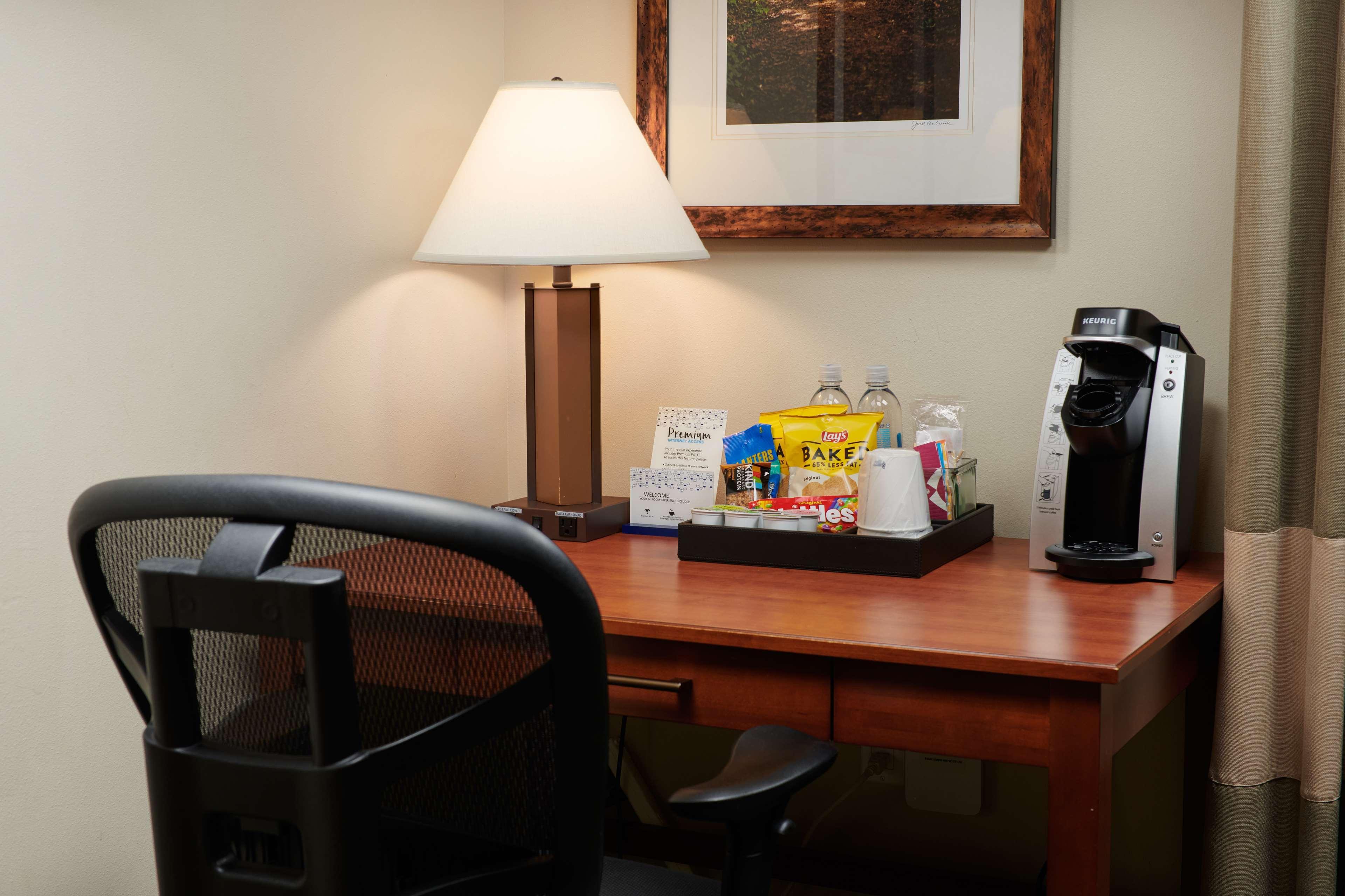 Hampton Inn And Suites Salem Buitenkant foto