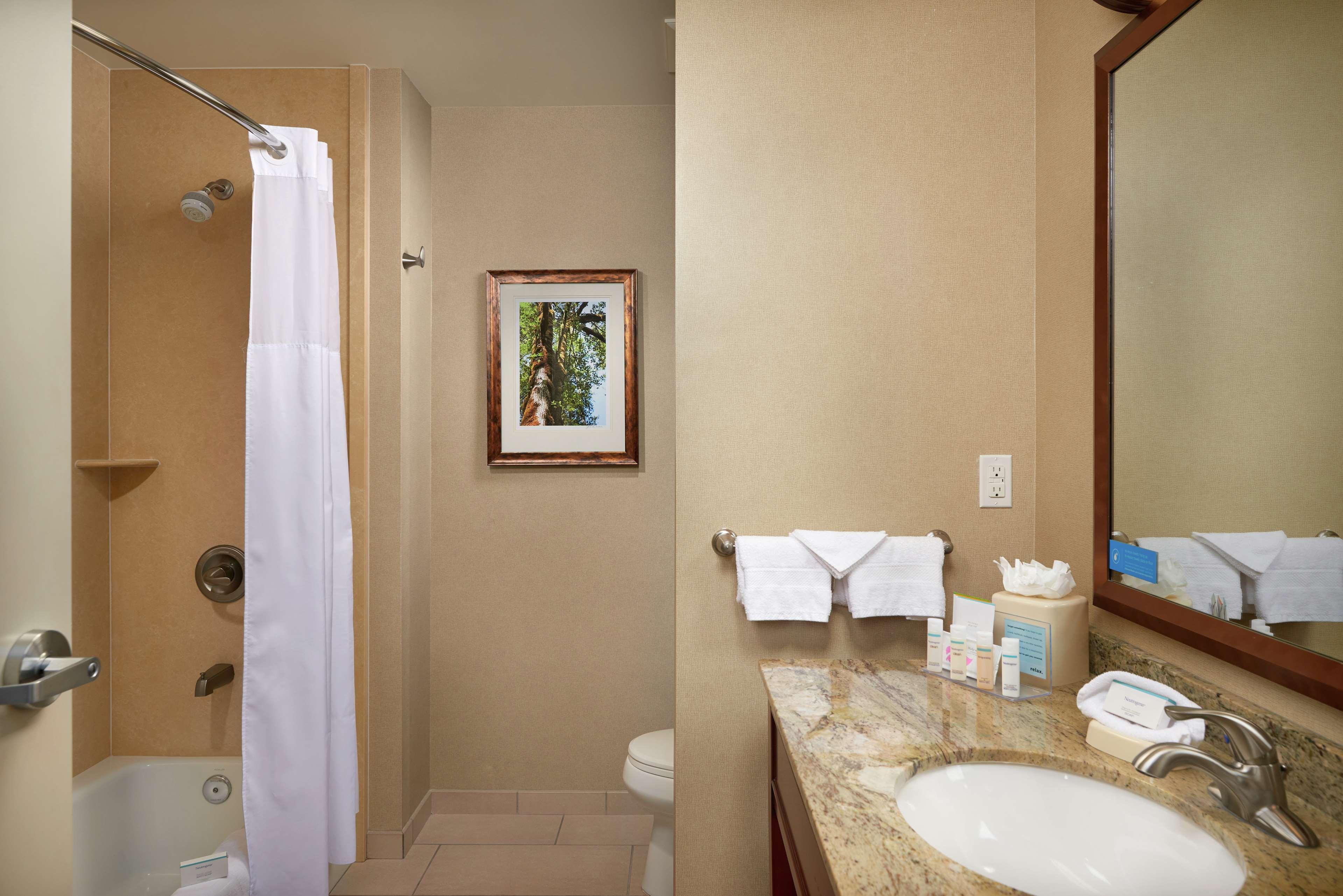 Hampton Inn And Suites Salem Buitenkant foto