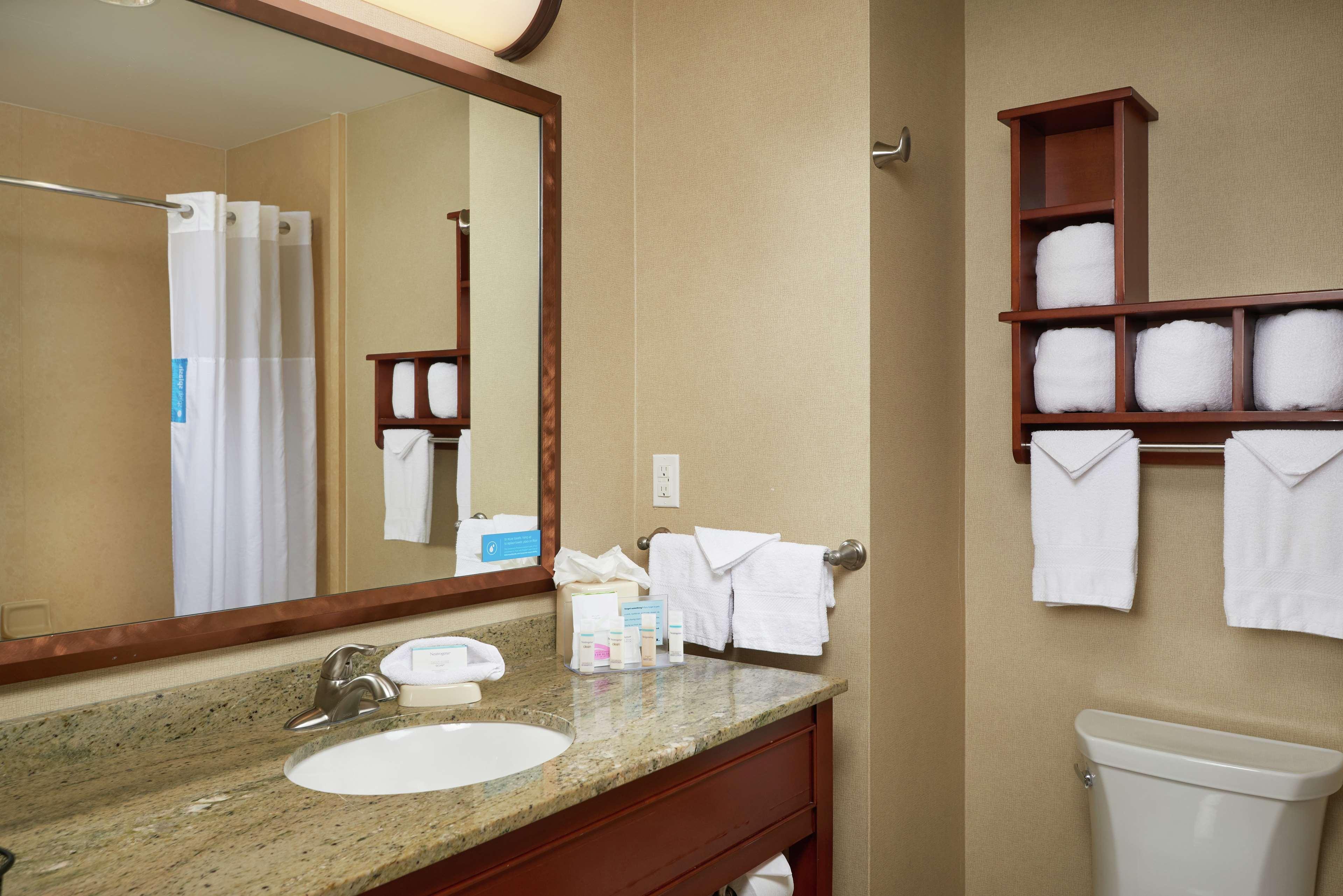 Hampton Inn And Suites Salem Buitenkant foto