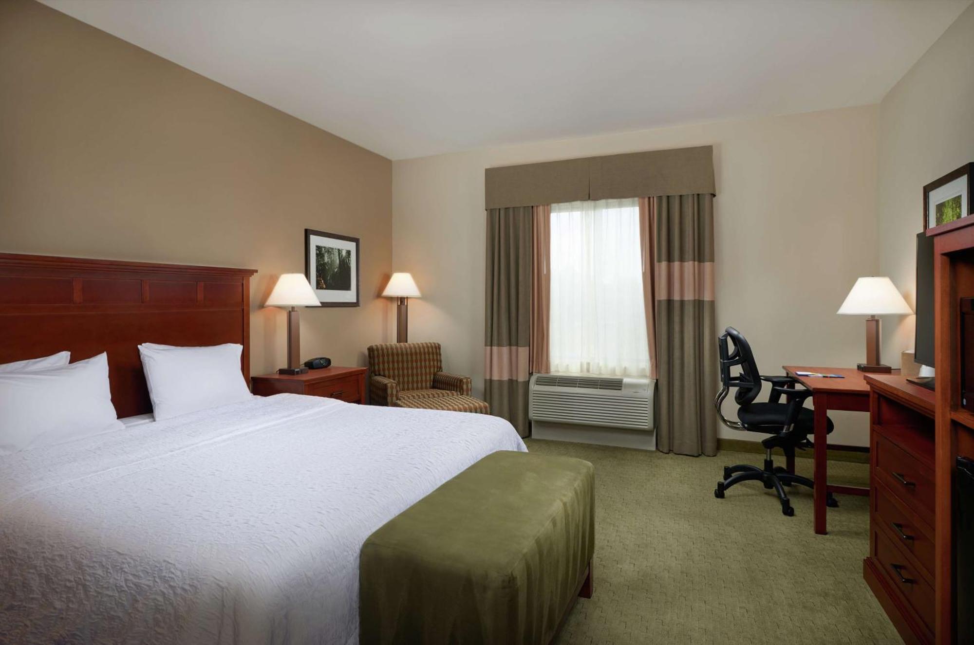 Hampton Inn And Suites Salem Buitenkant foto
